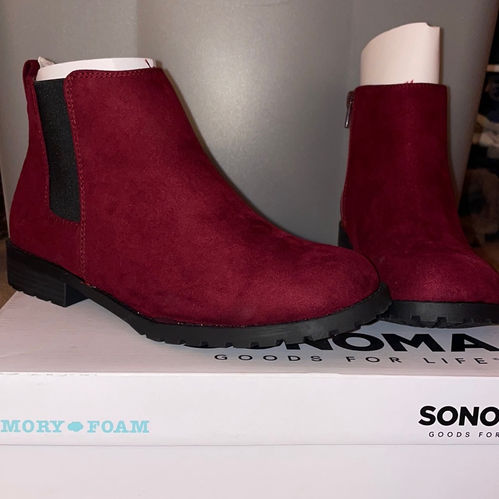 Sonoma Ankle Boots | Size 8 | Burgundy